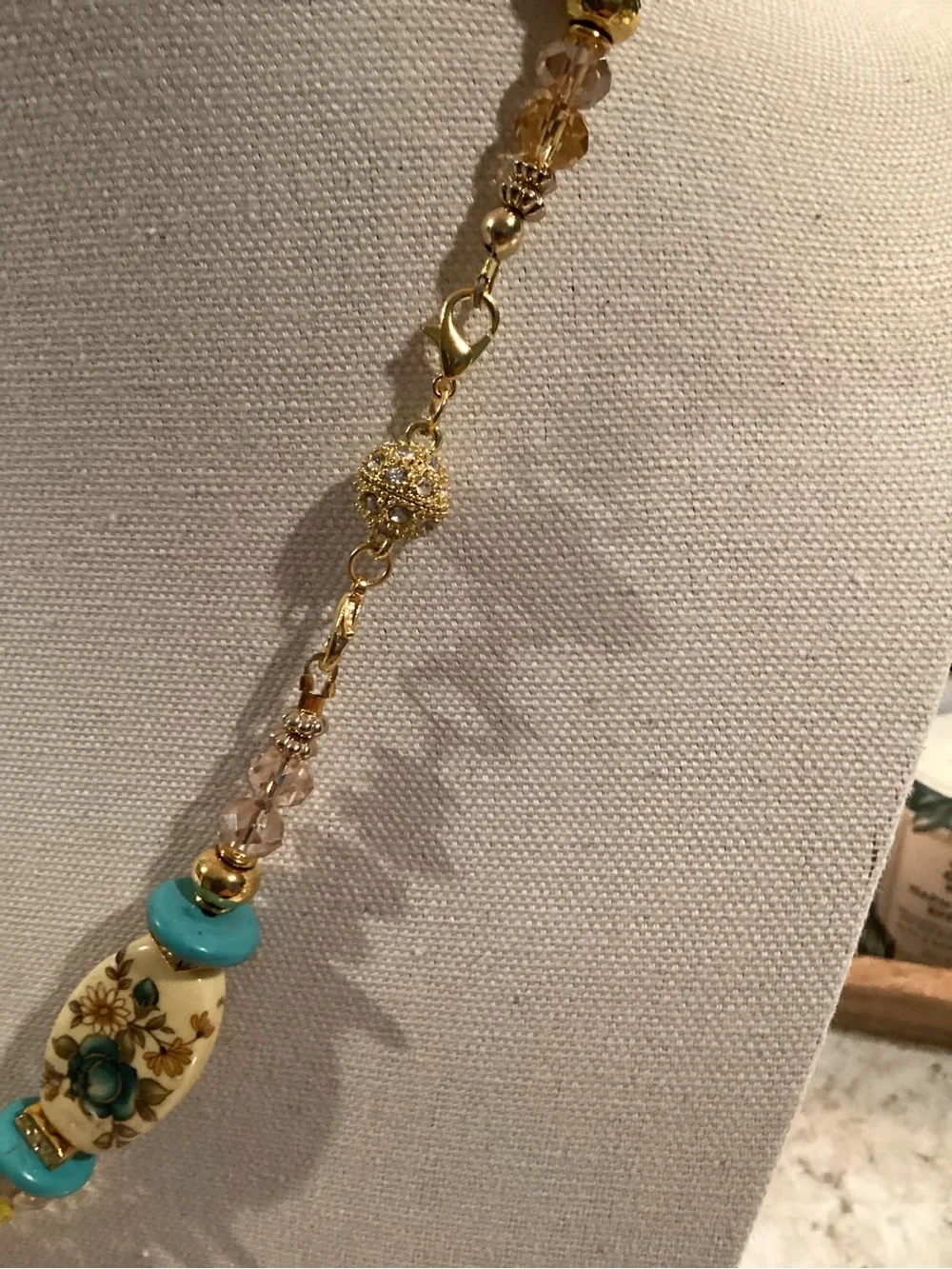 Floral Turquoise Accent Beaded Necklace